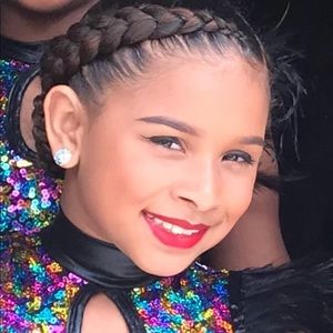 Meet your Posher, Selena🤍